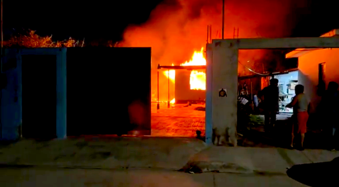 Voraz incendio en vivienda deja lesionados y daños materiales