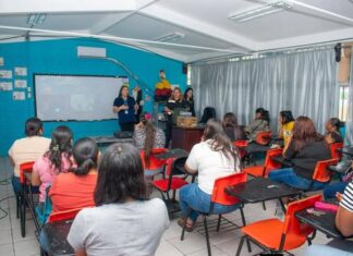 Capacitan a padres de familia como “Ángeles Viales»