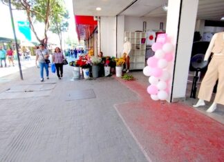 Floristas no lograron repuntar sus ventas el día de las madres