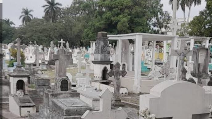 Refuerzan labores de limpieza en cementerios municipales de Tampico previo al 10 de mayo