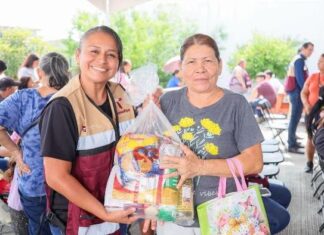 Realizan entrega de paquetes alimentarios del programa Alimentando tu Bienestar
