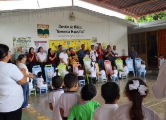 Adolescentes en conflicto con la Ley Penal elaboran y donan mobiliario de creación artística a Jardín de Niños de Güémez