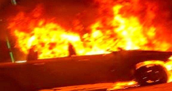 Bomberos sofocan unidad en concurrida colonia que dejo daños materiales (3)