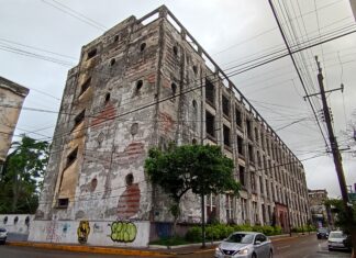 Verifican condiciones de edificios antiguos ubicados en el centro de Tampico