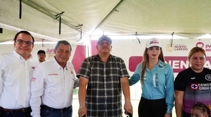Claudette Canturosas y Carlos de Anda acercan Presidencia a las familias