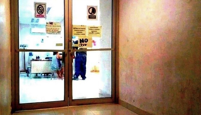 Reportan a persona sin vida en un nosocomio ingreso con lesiones