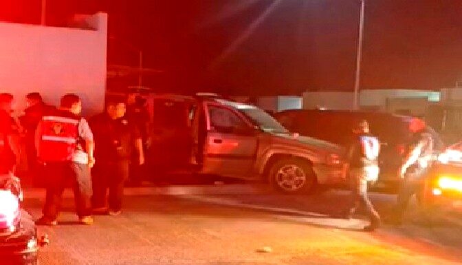 Aparatoso accidente deja unos lesionados y cuantiosos daños materiales