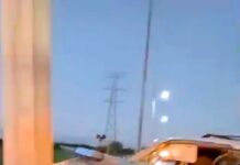 Aparatoso accidente vial deja cuantiosos daños materiales