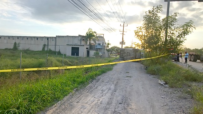 Aparatoso accidente vial deja una persona muerta (2)