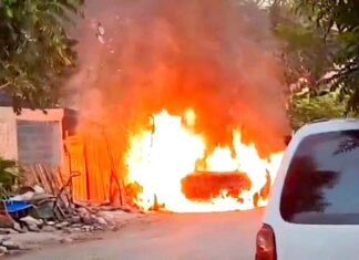 Bomberos acuden a sofocar incendio en apartado sector de la ciudad