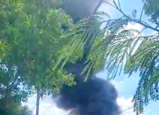 Bomberos sofocan incendio y unidad en predio que dejo daños materiales