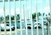 Identifican a persona hallada muerta en exterior de unos departamentos
